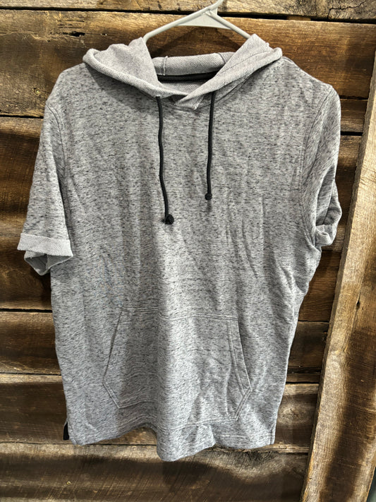 under armour medium has hood